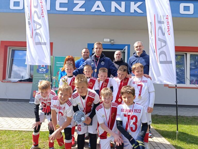 BASE GROUP CUP U-9 w Osicach – emocje, rywalizacja i wielkie piłkarskie serce! – zdjęcie 1