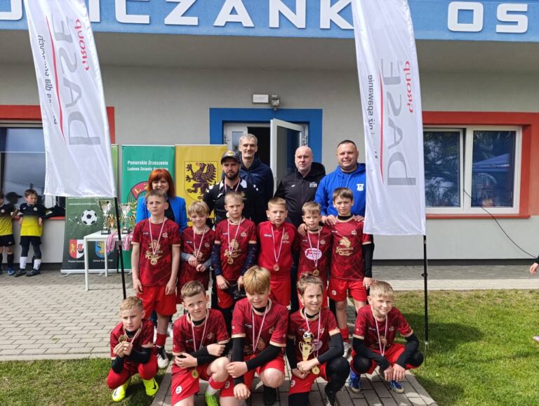 BASE GROUP CUP U-9 w Osicach – emocje, rywalizacja i wielkie piłkarskie serce! – zdjęcie 4