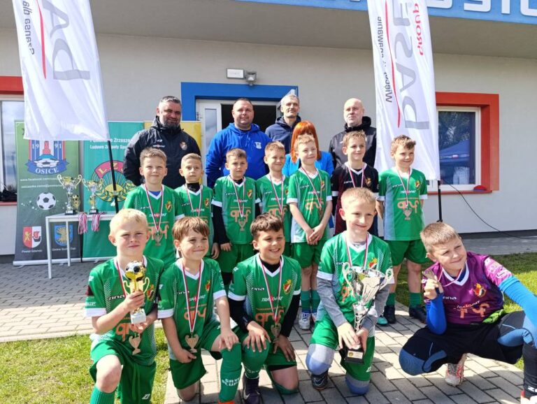 BASE GROUP CUP U-9 w Osicach – emocje, rywalizacja i wielkie piłkarskie serce! – zdjęcie 6