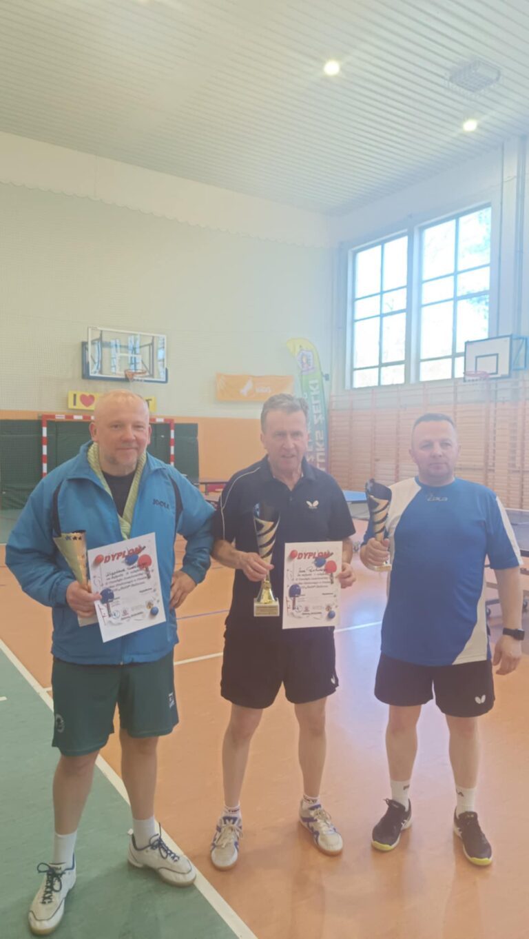 Sport, pasja i świetna atmosfera – II Turniej Amatorskiej Ligi Tenisa Stołowego w Żelkowie za nami! – zdjęcie 7