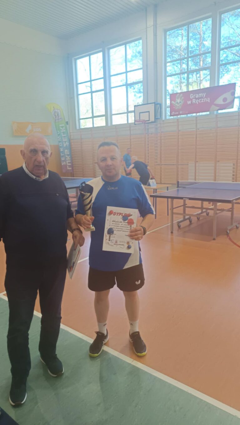 Sport, pasja i świetna atmosfera – II Turniej Amatorskiej Ligi Tenisa Stołowego w Żelkowie za nami! – zdjęcie 6