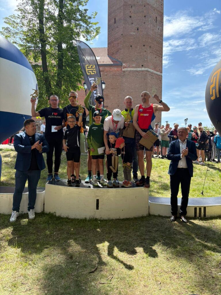 Sportowe emocje w Człuchowie! XXXII Bieg Tura im. Henryka Pliszki już za nami – zdjęcie 1