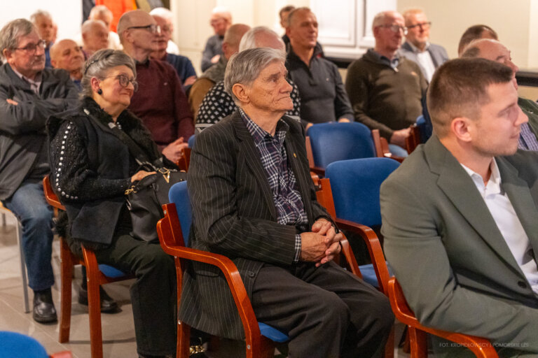 80 lat sportu, setki historii i jedno nazwisko, które to wszystko połączyło… Pomorze świętuje razem z Janem Trofimowiczem – zdjęcie 14