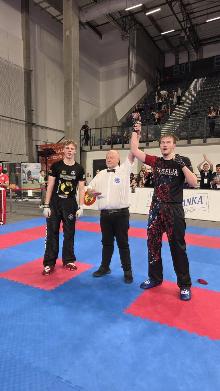 Kolejny intensywny weekend i kolejne świetne wieści z mat kickboxingu – zdjęcie 4