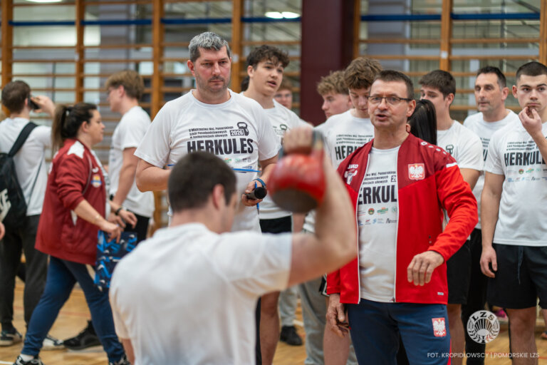 II Mistrzostwa Województwa Pomorskiego Szkół Ponadpodstawowych w Konkurencjach Siłowych „Herkules” – zdjęcie 15
