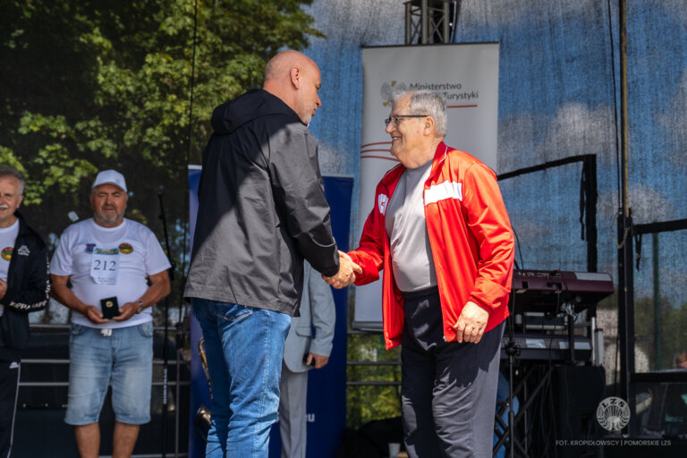 IV Wojewódzka Spartakiada Sportów Ludowych Seniorów 60+ AKTYWNA WIEŚ 2026 | Łebcz, 17 czerwca 2026 – zdjęcie 16