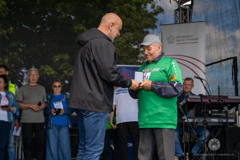 IV Wojewódzka Spartakiada Sportów Ludowych Seniorów 60+ AKTYWNA WIEŚ 2026 | Łebcz, 17 czerwca 2026 – zdjęcie 18