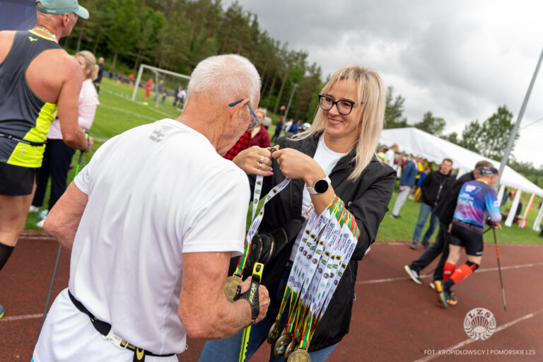 700 sportowców świętowało 80-lecie LZS na Pomorzu. Jubileuszowe igrzyska w Lini za nami – zdjęcie 23