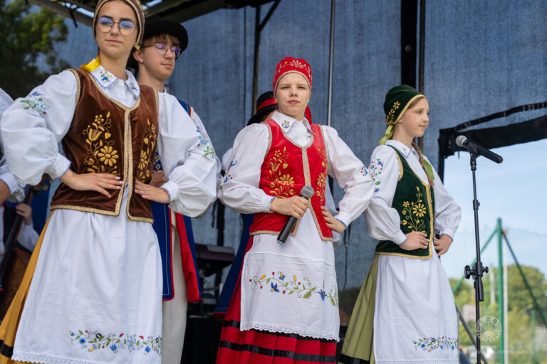 IV Wojewódzka Spartakiada Sportów Ludowych Seniorów 60+ AKTYWNA WIEŚ 2026 | Łebcz, 17 czerwca 2026 – zdjęcie 59
