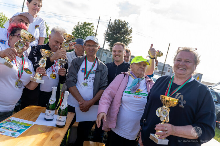 IV Wojewódzka Spartakiada Sportów Ludowych Seniorów 60+ AKTYWNA WIEŚ 2026 | Łebcz, 17 czerwca 2026 – zdjęcie 72
