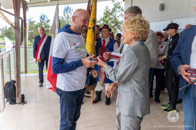 700 sportowców świętowało 80-lecie LZS na Pomorzu. Jubileuszowe igrzyska w Lini za nami – zdjęcie 73