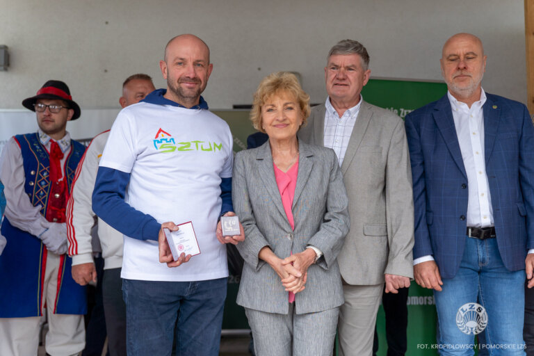 700 sportowców świętowało 80-lecie LZS na Pomorzu. Jubileuszowe igrzyska w Lini za nami – zdjęcie 76