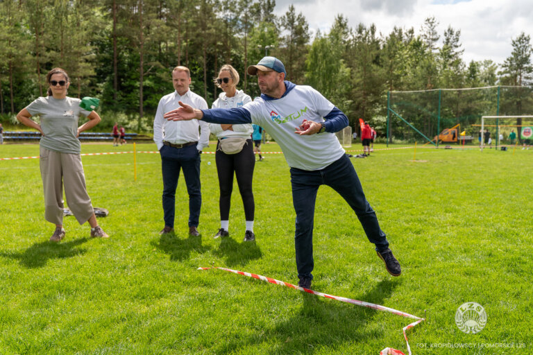 700 sportowców świętowało 80-lecie LZS na Pomorzu. Jubileuszowe igrzyska w Lini za nami – zdjęcie 89