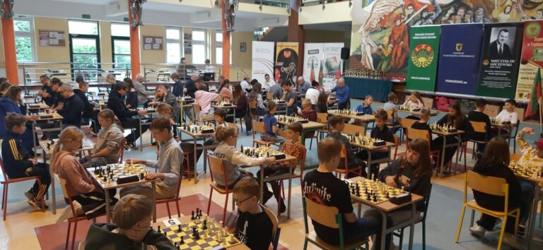 18. Otwarte Indywidualne Mistrzostwa Pomorza LZS w szachach szybkich – zdjęcie 12